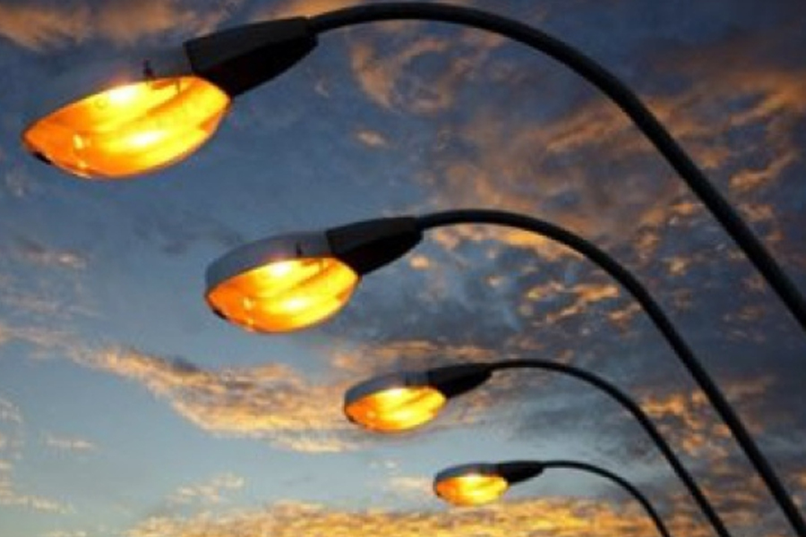 LEAVE OUR STREET LIGHTS ON AT NIGHT --- SIGN THE PETITION